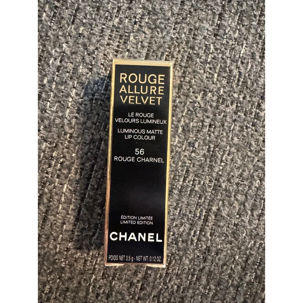 CHANEL new box